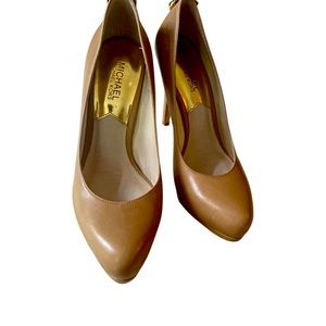 Michael Kors ,Hamilton pump beige